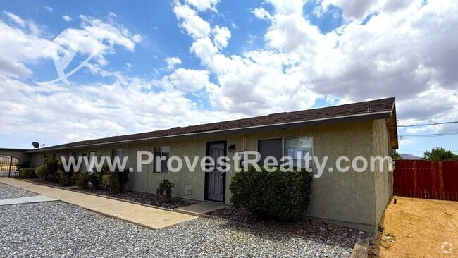 Building Photo - 13136 Navajo Rd Rental