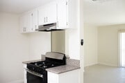 Photo - Astoria Apartments