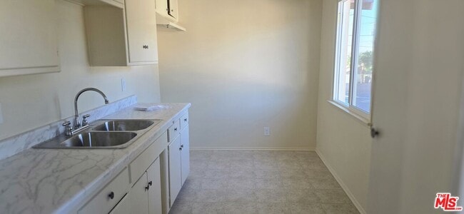 Photo - 2635 W Imperial Hwy