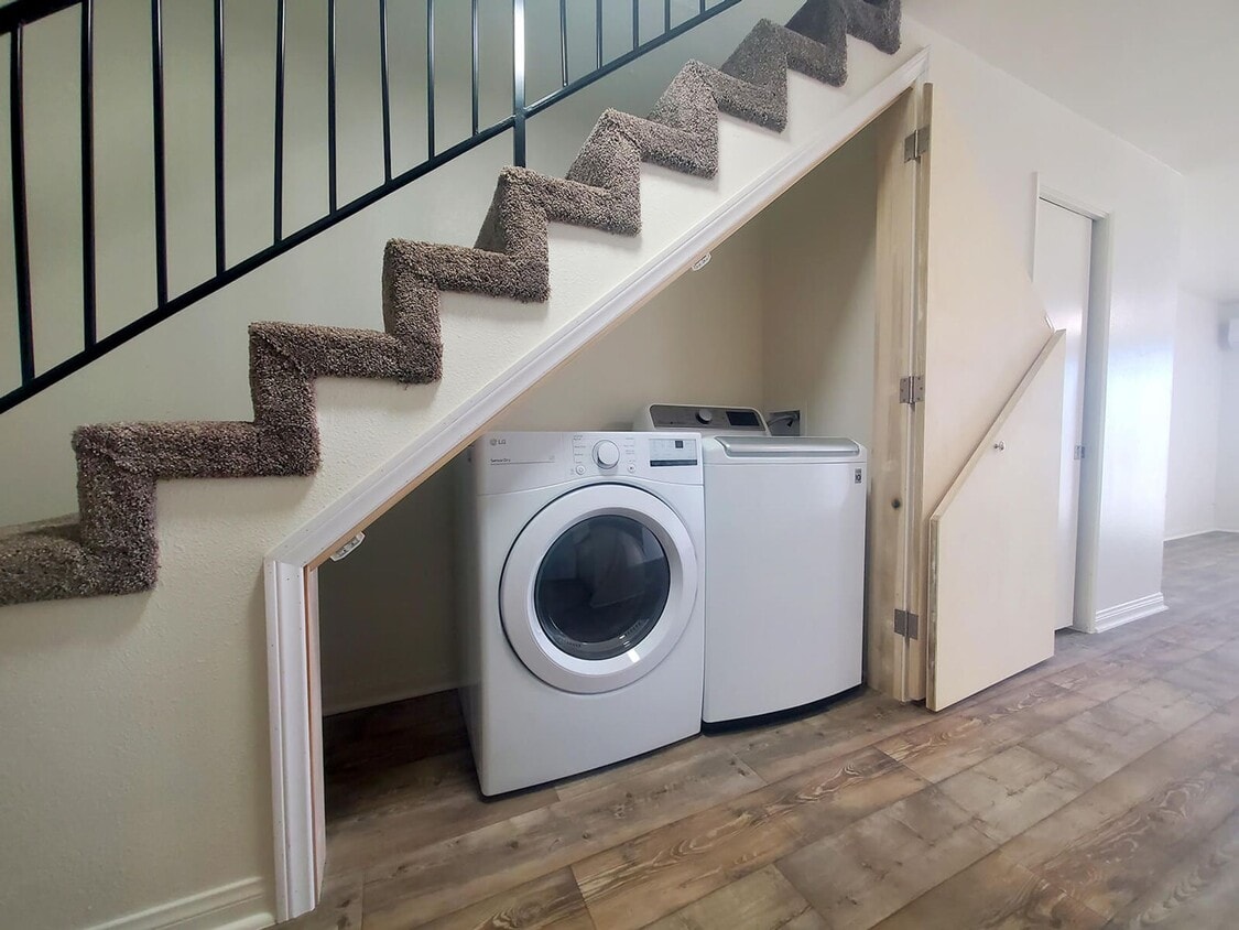 Floor Plan - 2/1.5 TH