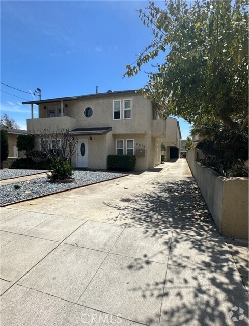 Building Photo - 2312 Dominguez St Rental