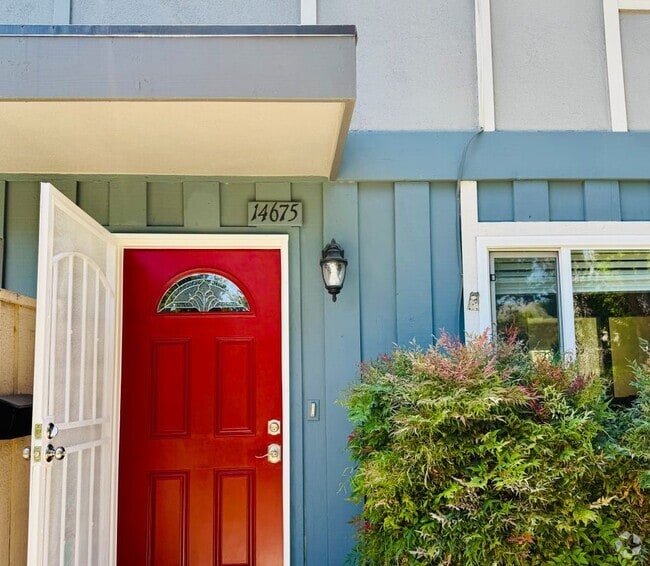 Building Photo - 14675 Red Hill Ave Rental