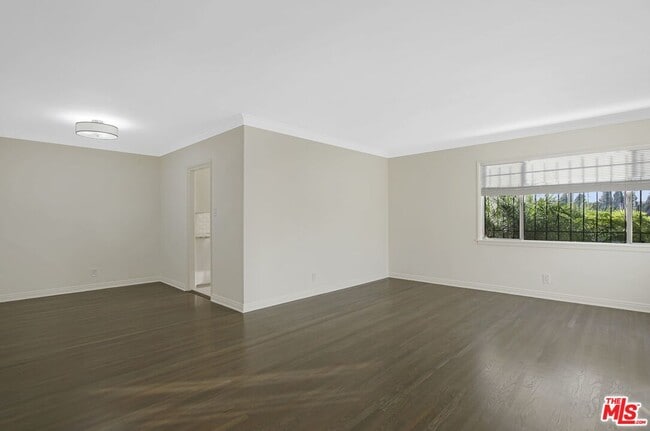 Building Photo - 4058 9th Ave Unit 1
