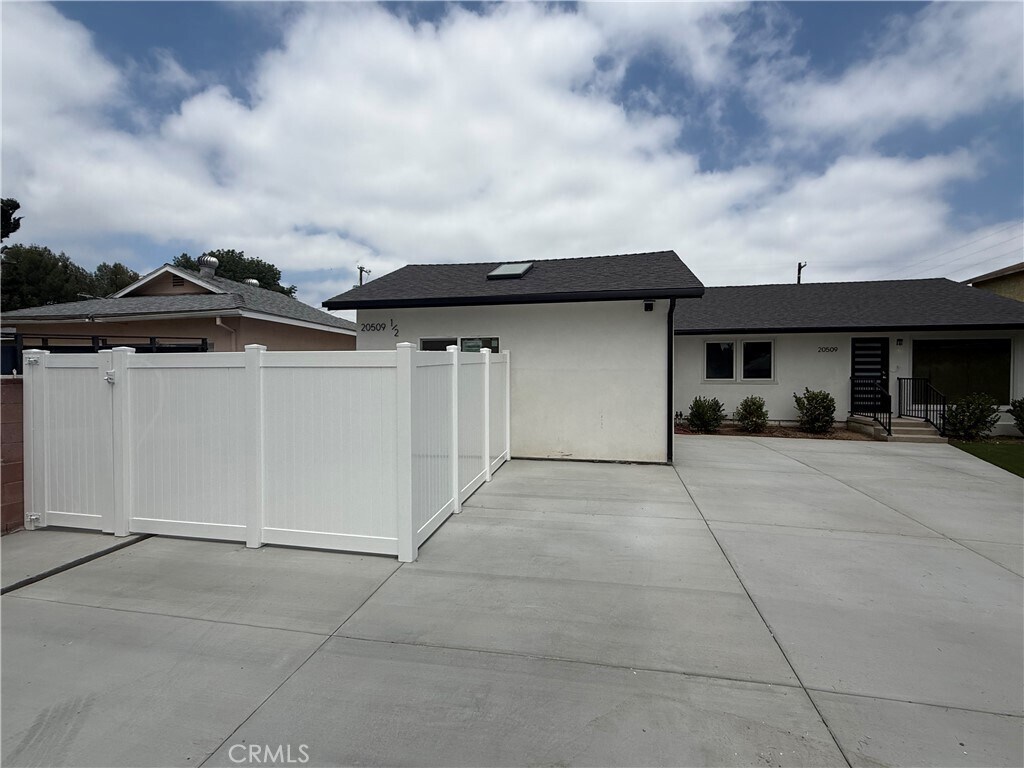Photo - 20509 1/2 Vose St-20509 Condo Unit 20509