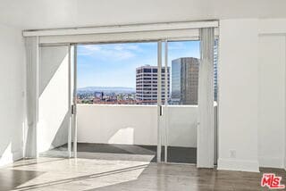 Photo - 969 Hilgard Ave