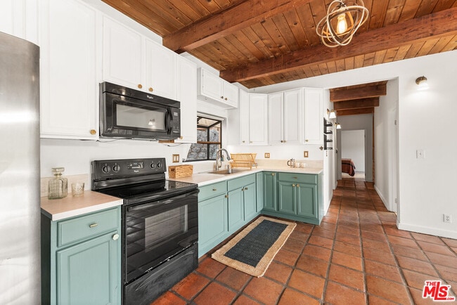 Photo - 1710 Topanga Skyline Dr