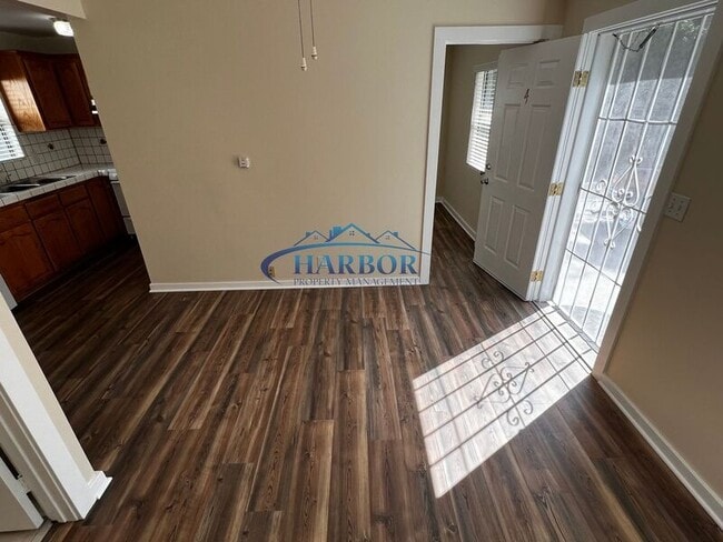 Photo - 1504 Madrid Ave Unit 4