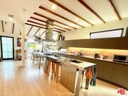 Photo - 3159 Hutchison Ave