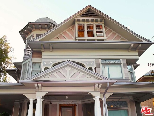 Photo - 1705 W 14th St