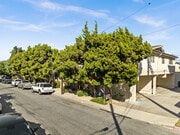 4418-4430 Cartwright Ave - Cartwright Manor: Spacious & Newly Remodeled