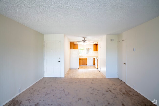 2 BR, 2 BA - 860 SF - La Cuesta Apartments
