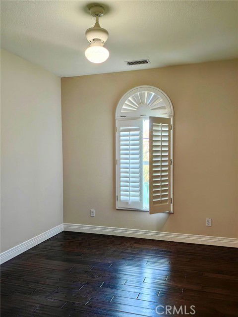 Photo - 11 Carmichael