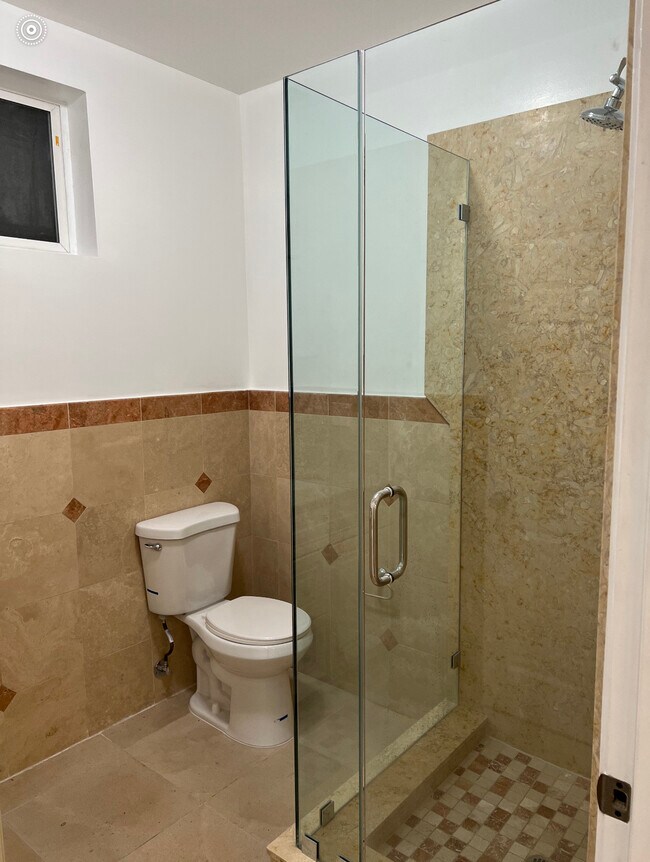 Brand New Remodeled Granite and Tile Bathroom - 2051 Ivar Ave Unit 2051
