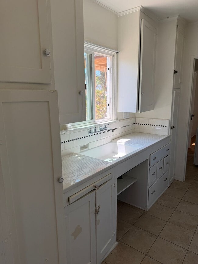 Photo - 619 Jordan Ave Unit J0619