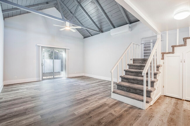 Photo - 7020 Greeley St