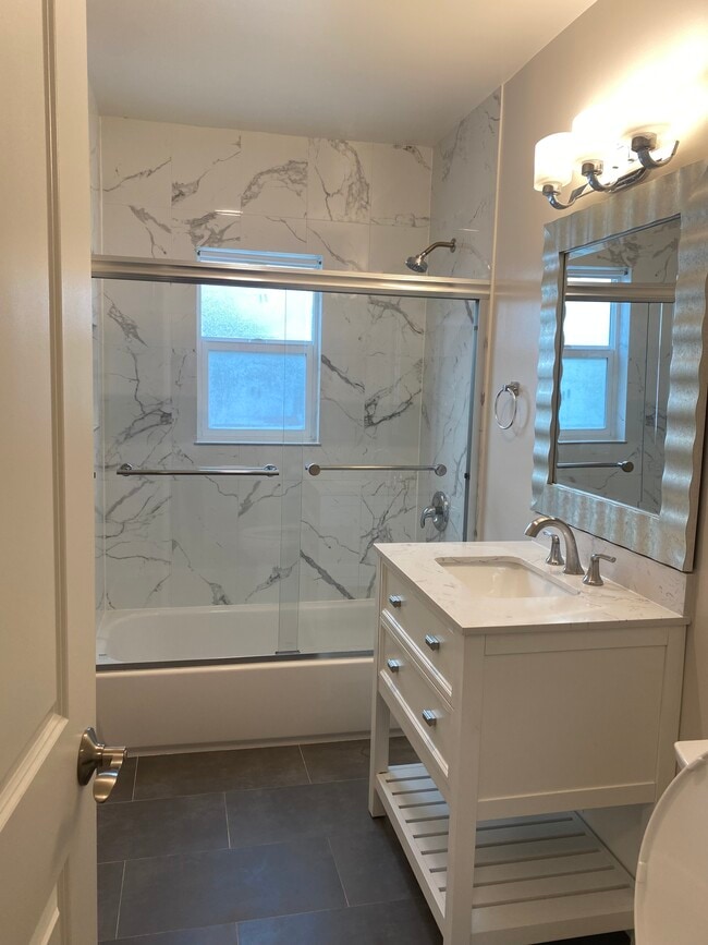 Photo - 1519 N Hollywood Way Unit A