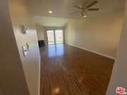 Photo - 620 W Hyde Park Blvd House