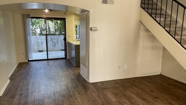 Photo - 707 S Webster Ave Unit 108