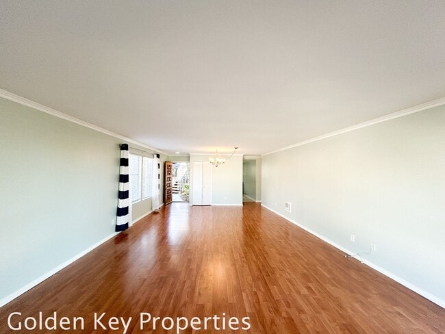 Photo - Welcome to this charming 2-bedroom, 2-bathroom downstairs end unit in Alta Mira in Carlsbad!!