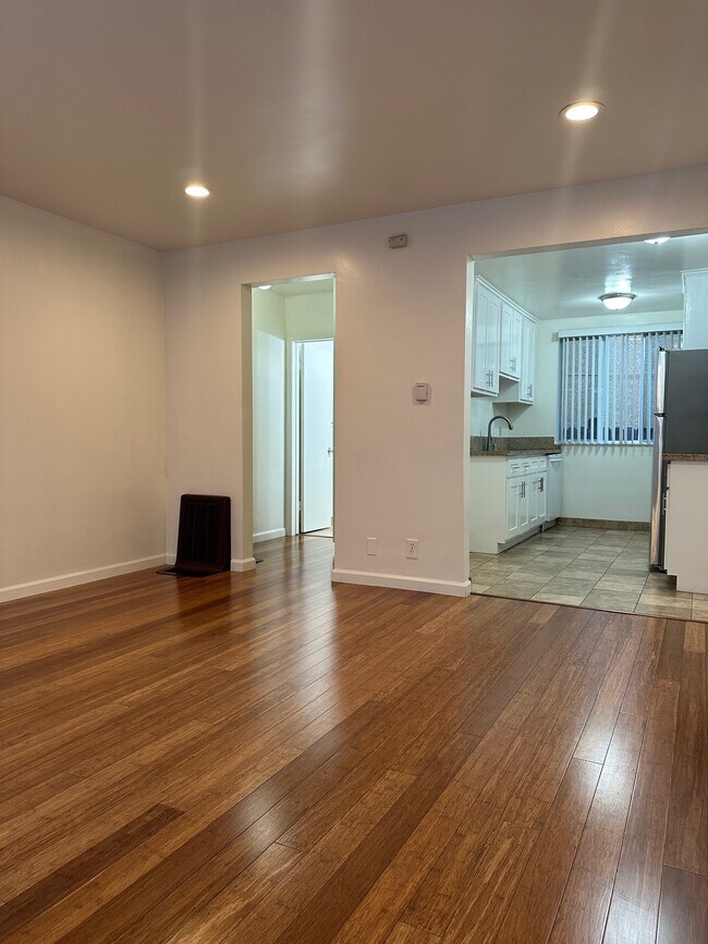 Photo - 2320 W 24th St Unit # 1