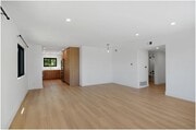 Photo - Lantern District Duplex! Apartment Unit Silver Lantern - 33781 -  B