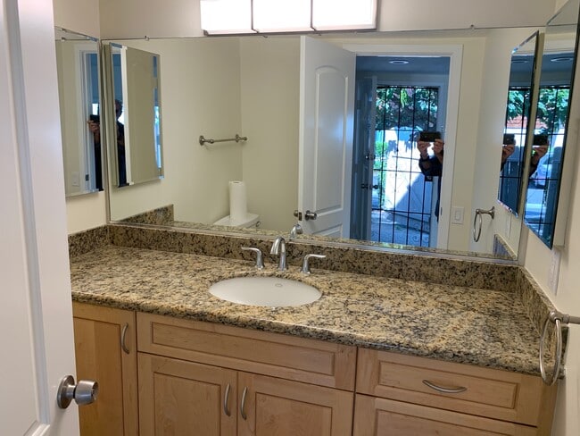 Photo - 16765 Barefoot Cir