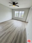 Photo - 810 W 62nd St Unit 1