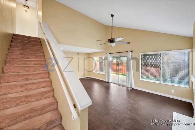 Photo - 16285 Barbee St