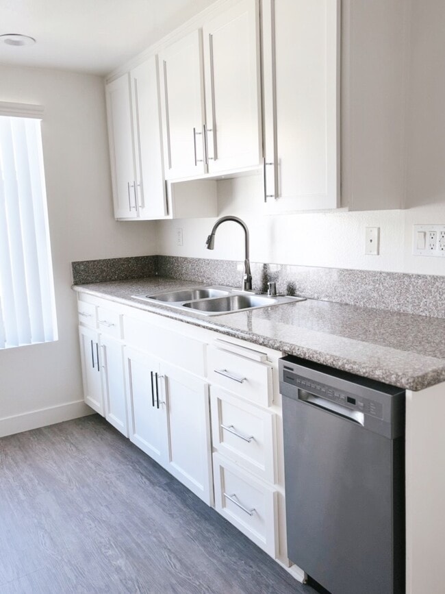 Photo - Stoneridge Apartments