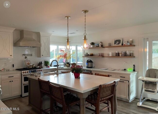 Photo - 32 Dobkin Pl