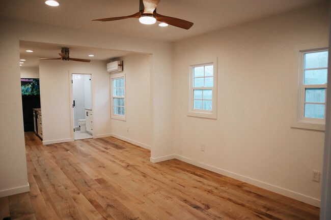 Entrance Living Room View - 6742 De Longpre Ave