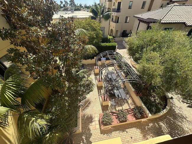 Building Photo - 130 N Garden St Unit 1304 Rental