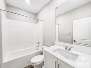 Photo - Beautiful 4BD/4BA Townhouse in Otay Ranch ...