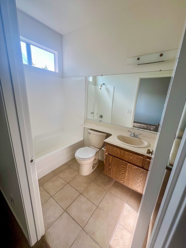 Photo - Crown Point Apartments