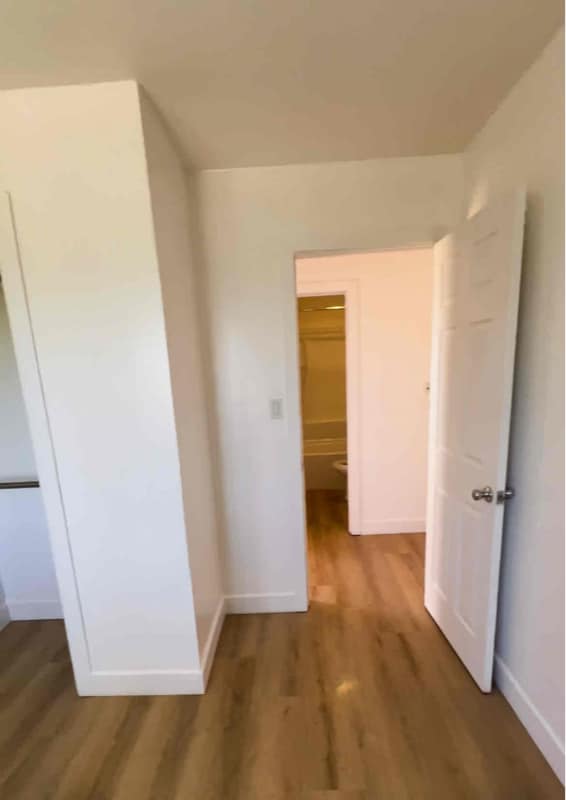 Photo - 1765 Kraft St