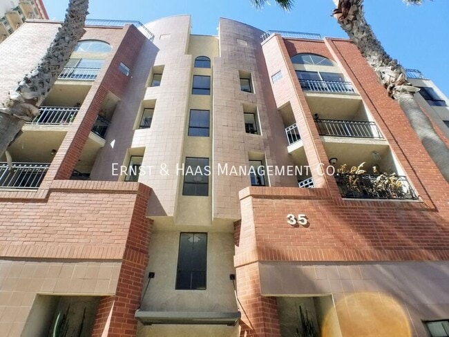 Building Photo - 35 Linden Ave Unit #209