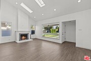 Photo - 15153 La Maida St House