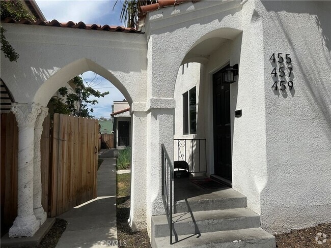 Building Photo - 455 W Cowles St Rental