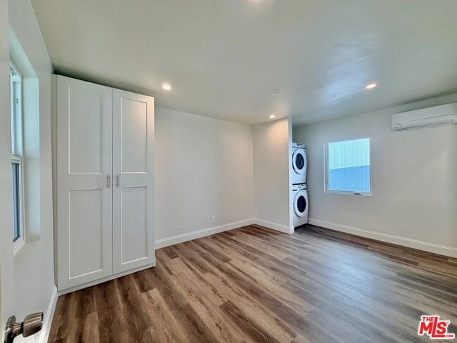 Photo - 501 S Gaylord Dr