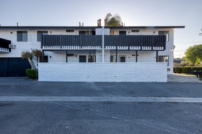 Photo - 3296 Franklin Ave Unit #4