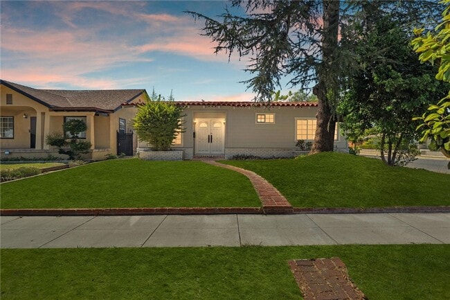 Building Photo - 1201 S Almansor St