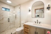 Photo - 1031 Havenhurst Dr