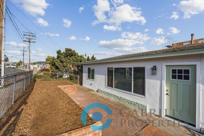 Photo - 6311 Inman St
