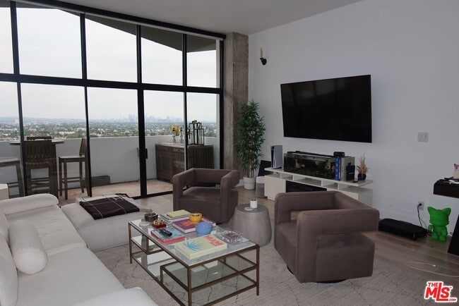 Photo - 1155 N La Cienega Blvd Unit 6