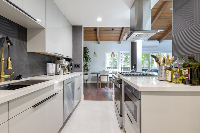 Photo - 5005 Stoney Creek Rd Unit 439