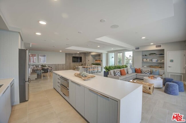 Photo - 160 S Ventura Ave Unit 160-102