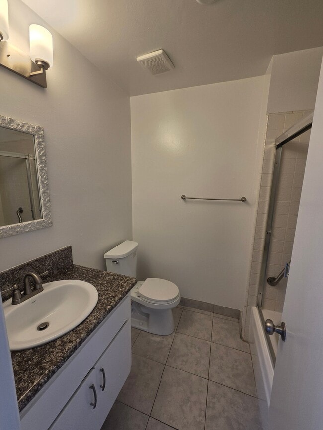 Photo - 28151 Highridge Rd