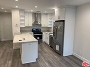 Photo - 2639 Rich St