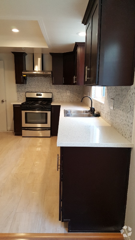 Building Photo - 1712 Pepper St Rental