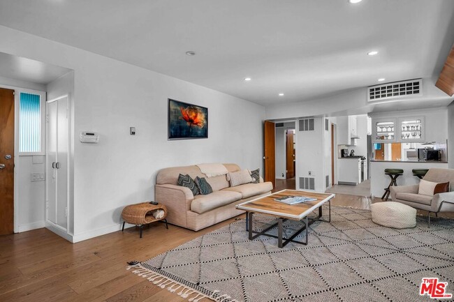 Photo - 3435 Cabrillo Blvd